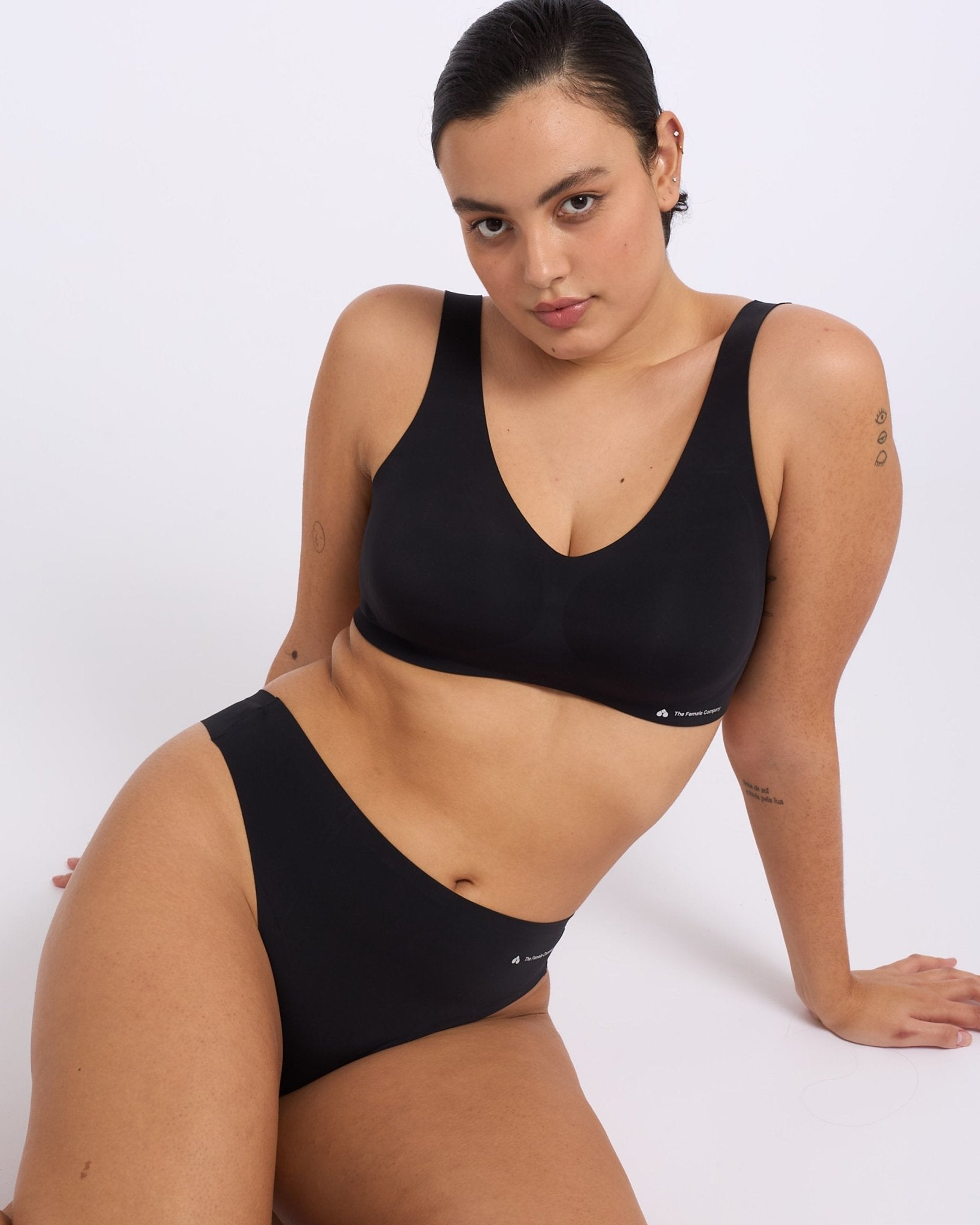 the-female-company-seamless-comfort-slip-bralette-set image 7