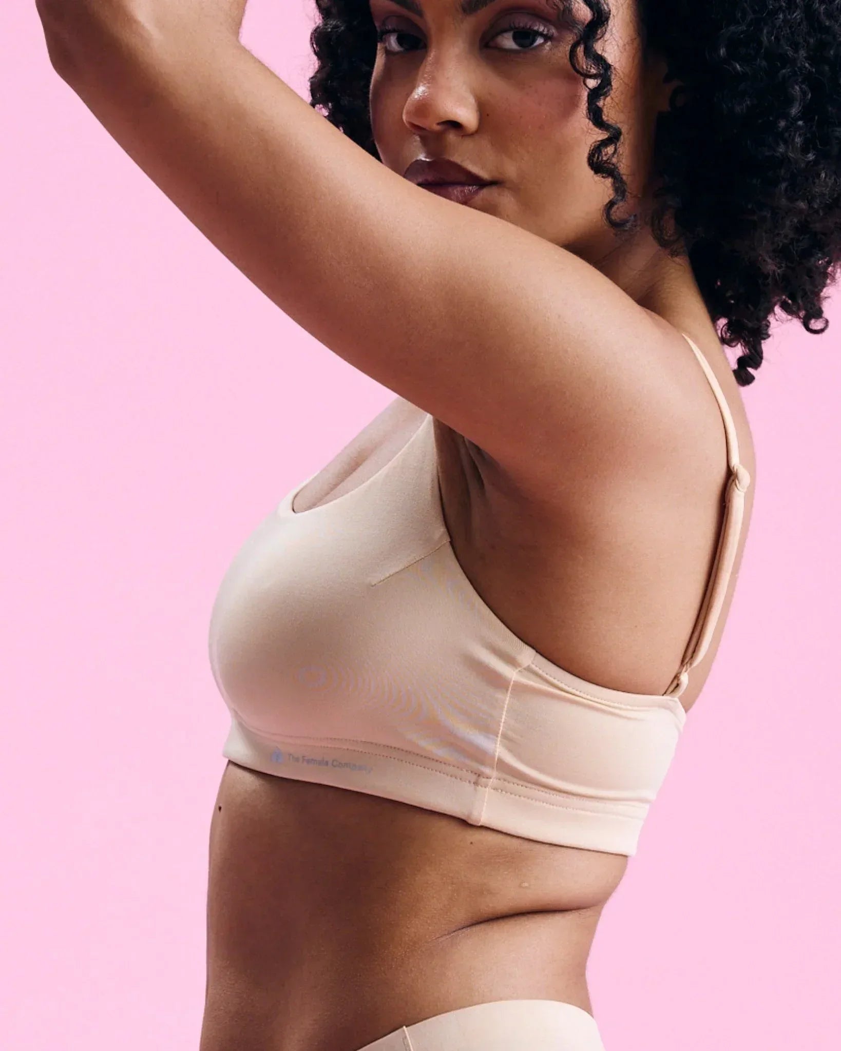 the-female-company-set-seamless-thong-period-panty-seamless-bralette image 6