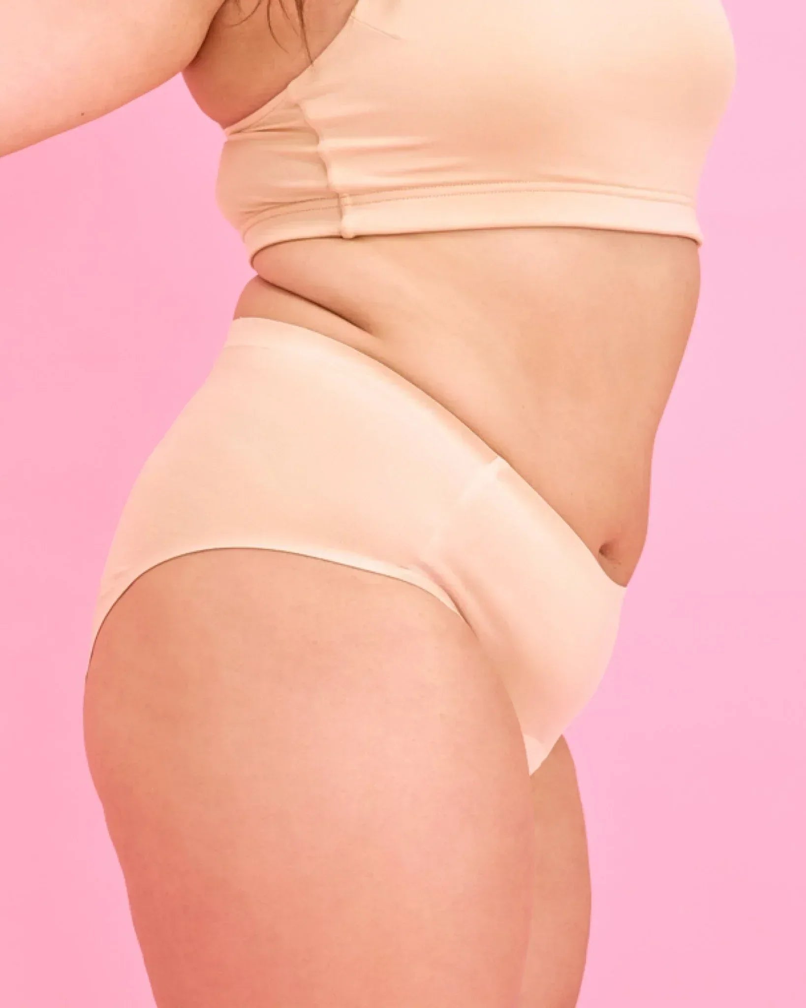 the-female-company-extra-strong-hipster-seamless-periodenslip image 7