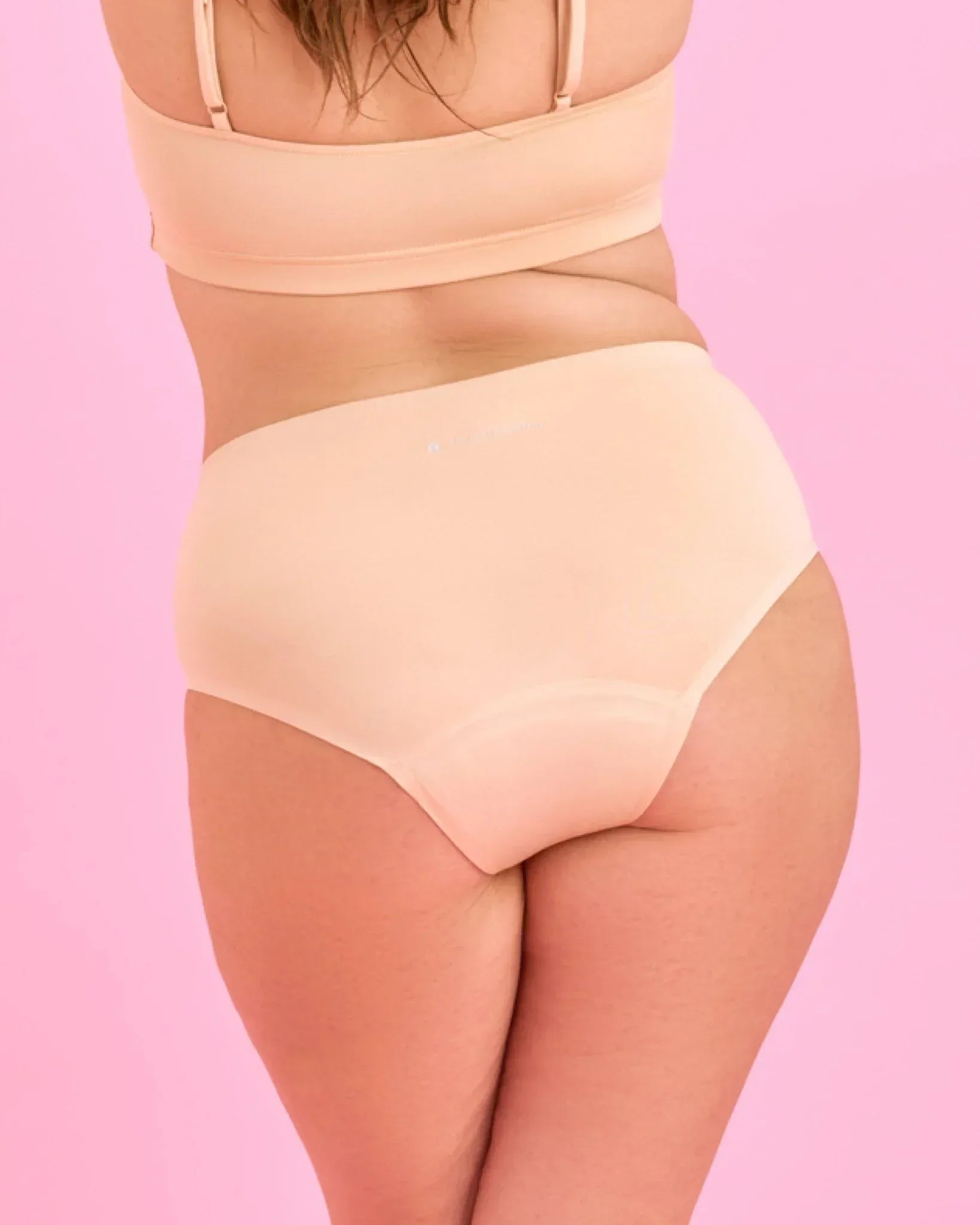 the-female-company-extra-strong-hipster-seamless-periodenslip image 6