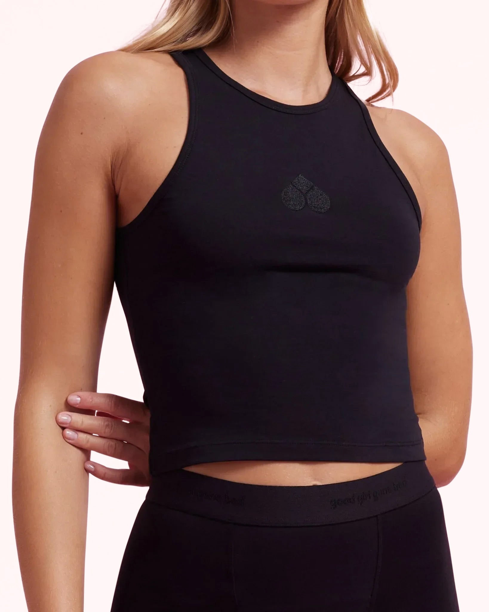 the-female-company-sleep-tanktop-tanktop-sleep-aus-bio-baumwolle-in-schwarz image 2