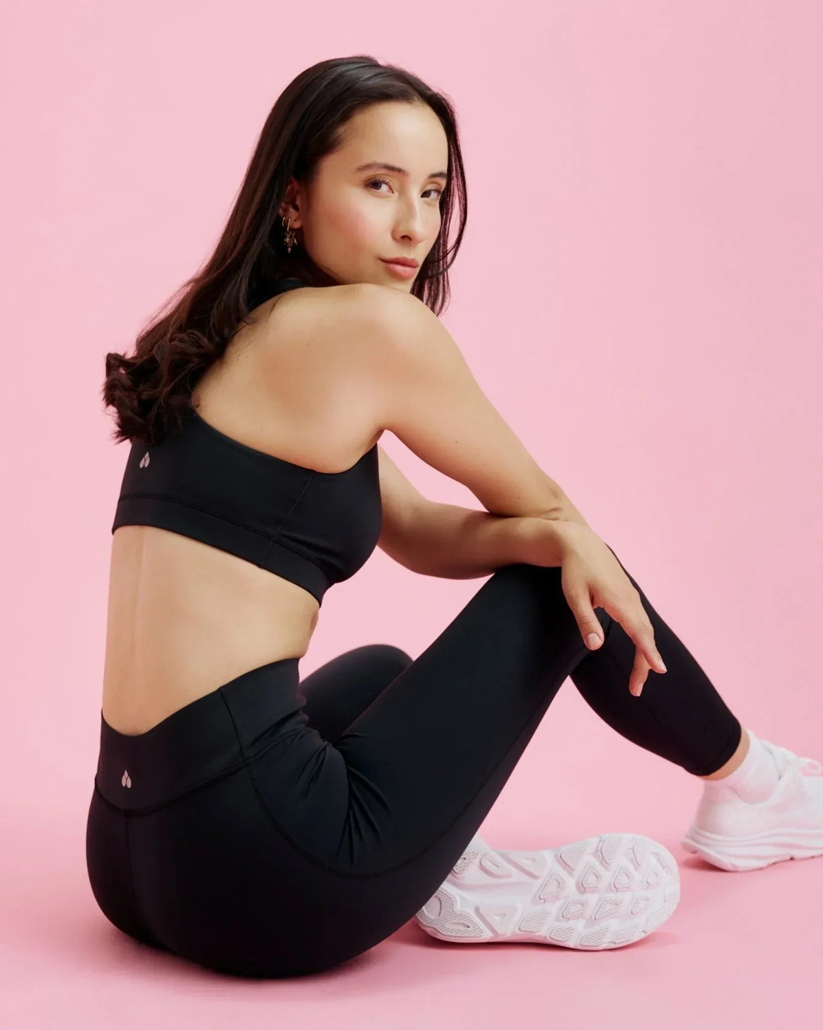 the-female-company-active-set-racerback-sport-bh-period-panty-medium-leggings image 5