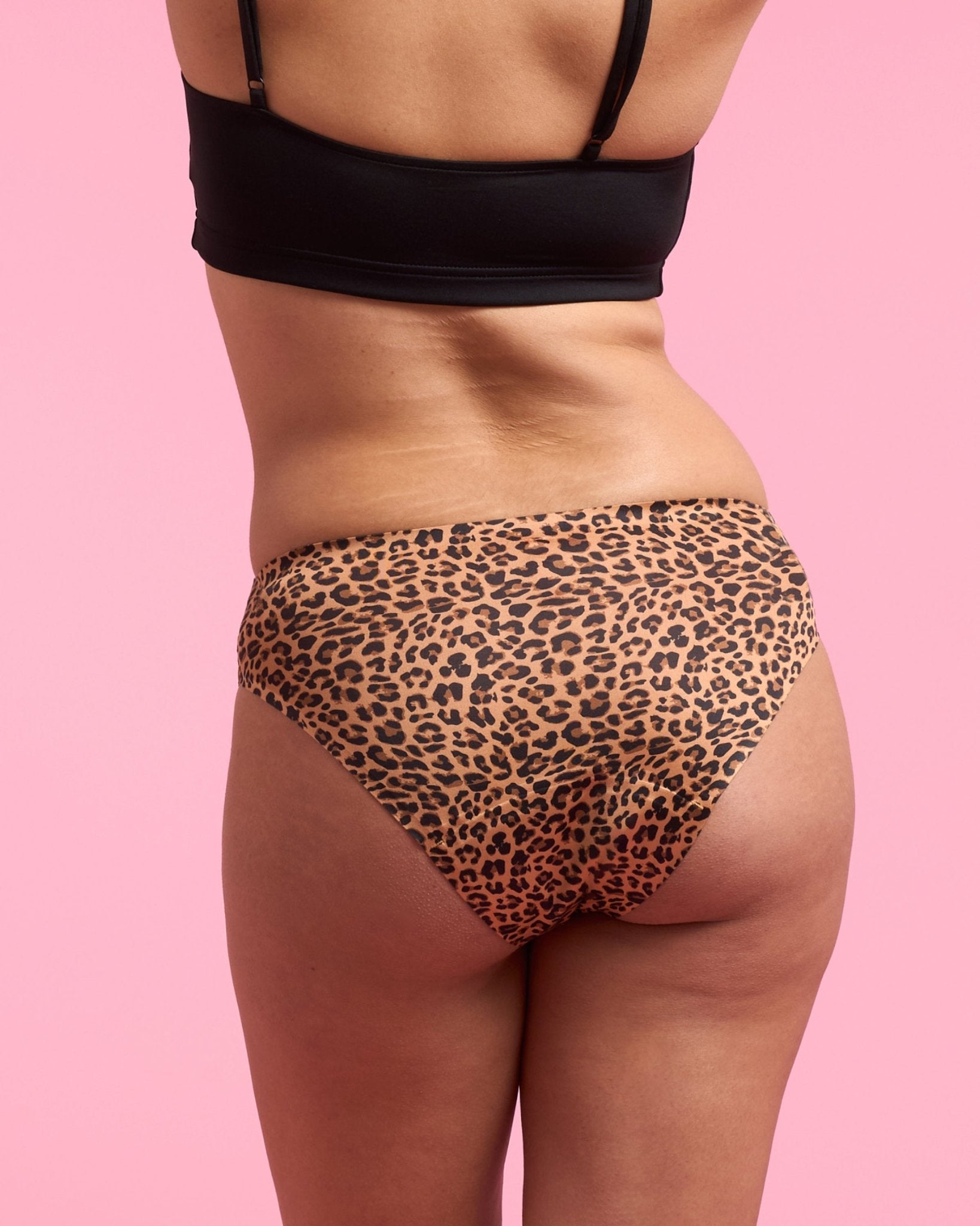 the-female-company-extra-strong-slip-seamless-leo-sienna-naked image 4