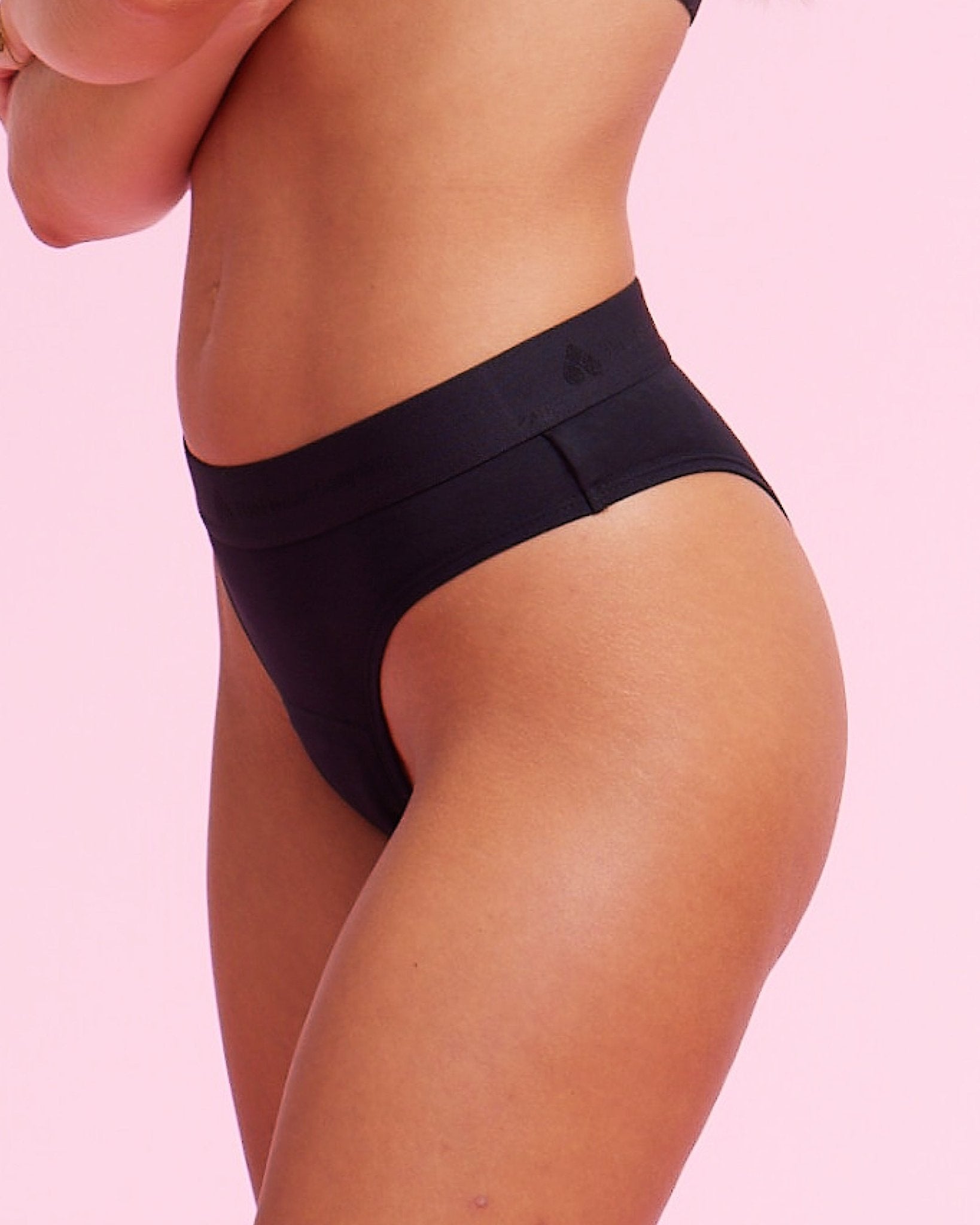 the-female-company-medium-brazilian-2-0-schwarz-periodenslip image 3