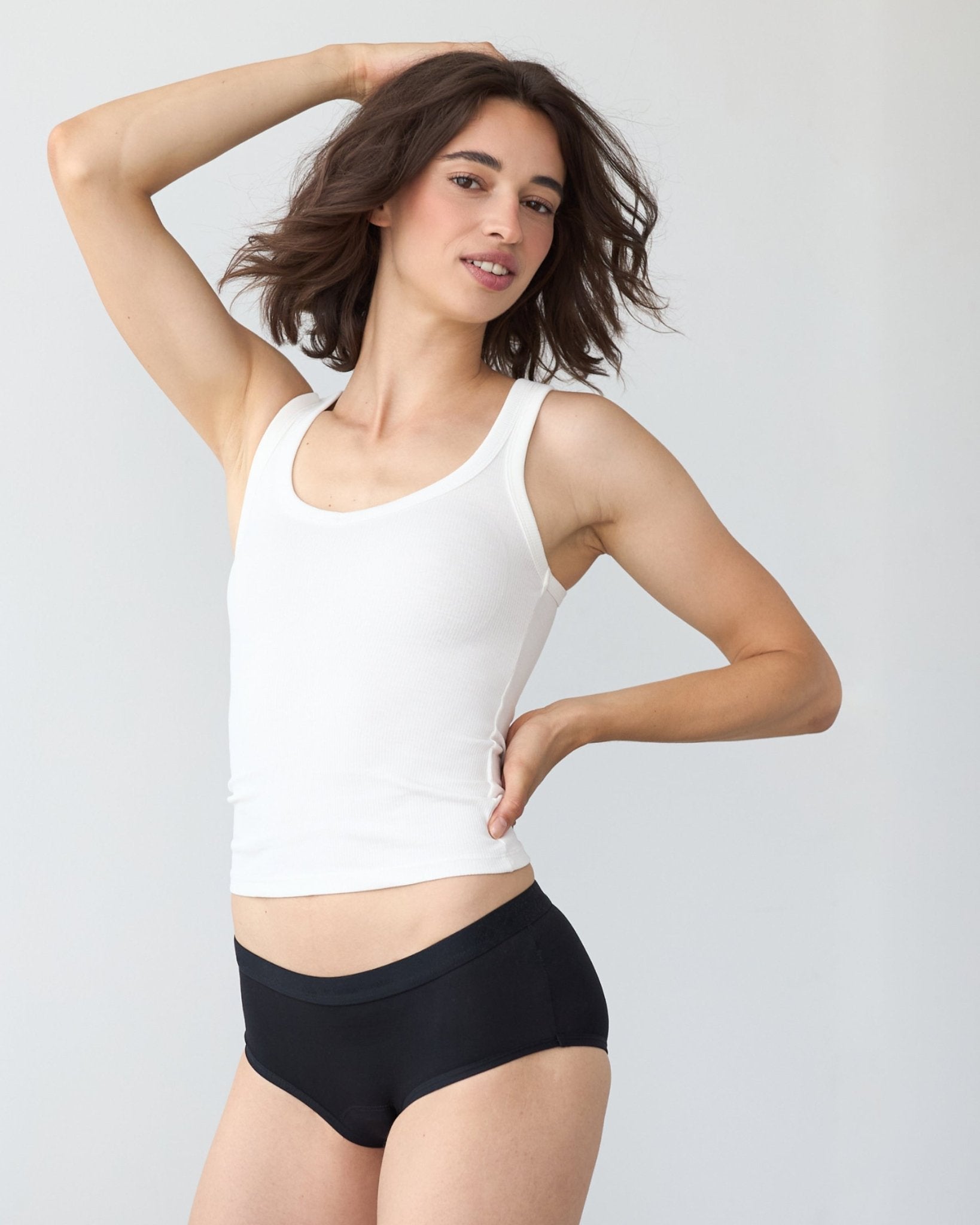 the-female-company-extra-strong-hipster-teens-black-periodenslip image 7