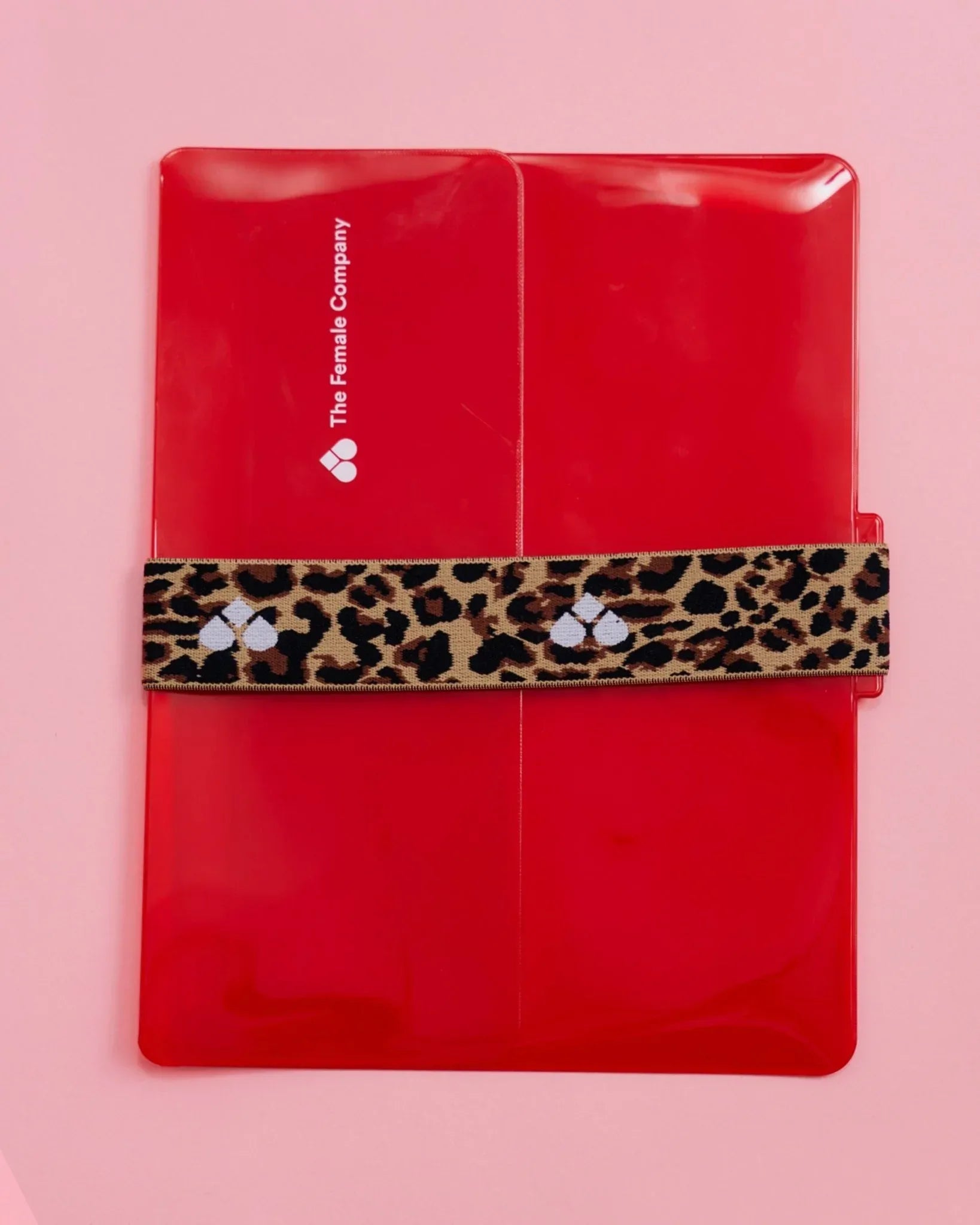 the-female-company-wetbag-red-leo-waschbare-aufbewahrungstasche-f-r-periodenunte image 2