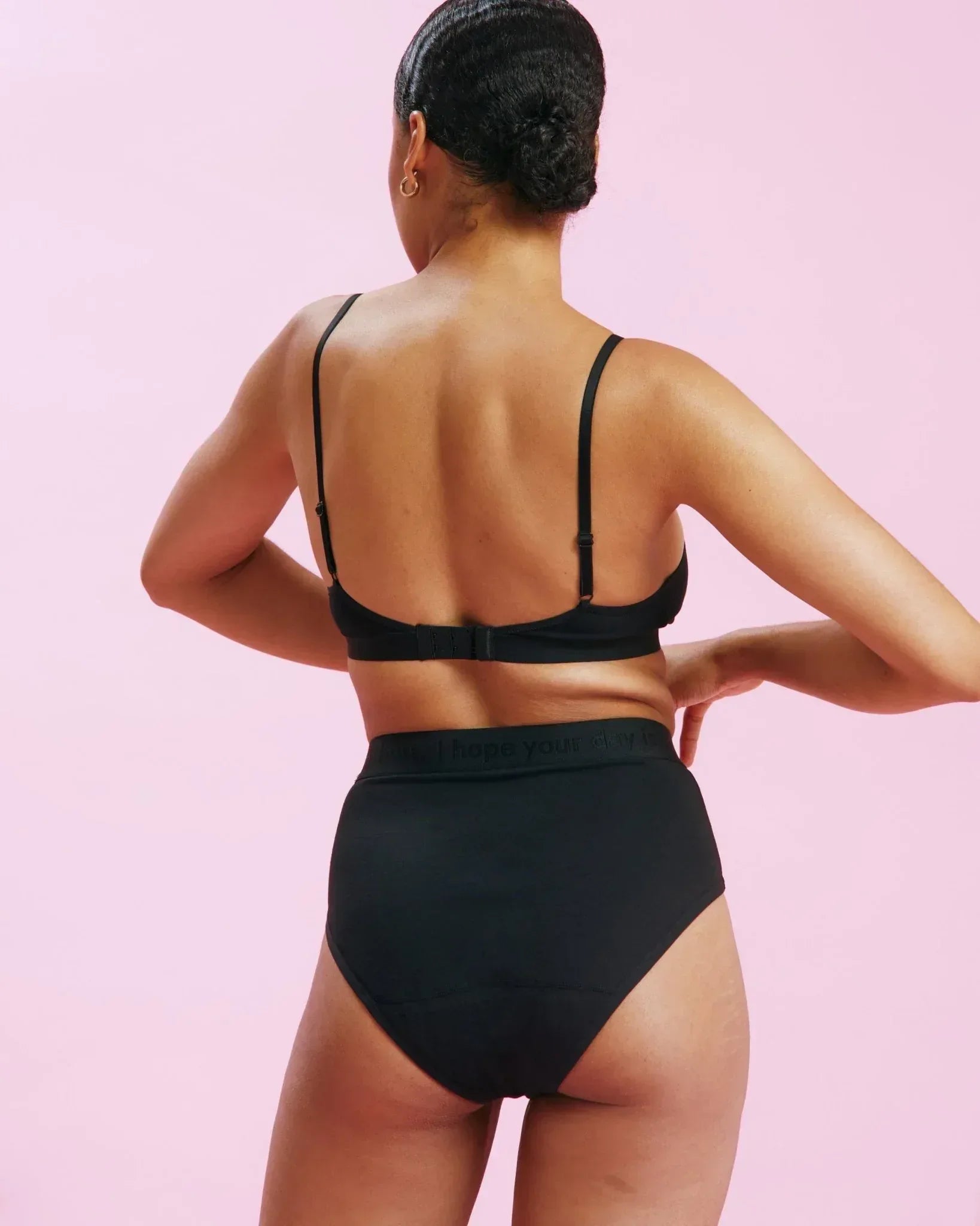 the-female-company-high-waist-1-0-seamless-period-panty-medium-schwarz image 3