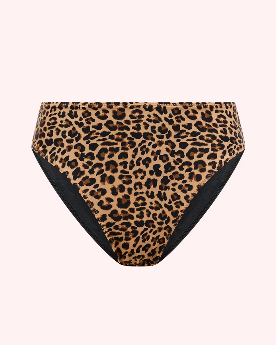 the-female-company-perioden-bademode-slip-high-waist-leo-medium image 1
