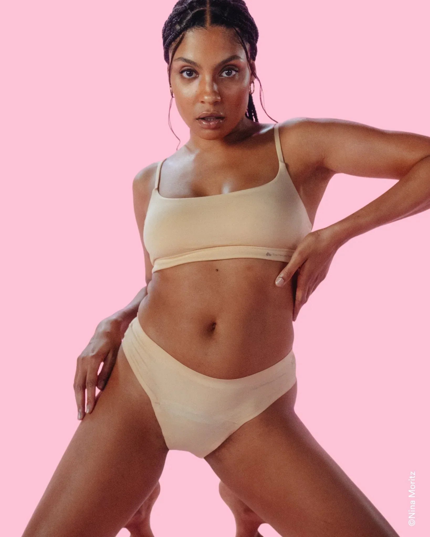 the-female-company-multipack-3x-seamless-tanga-periodenslip-schwarz image 7