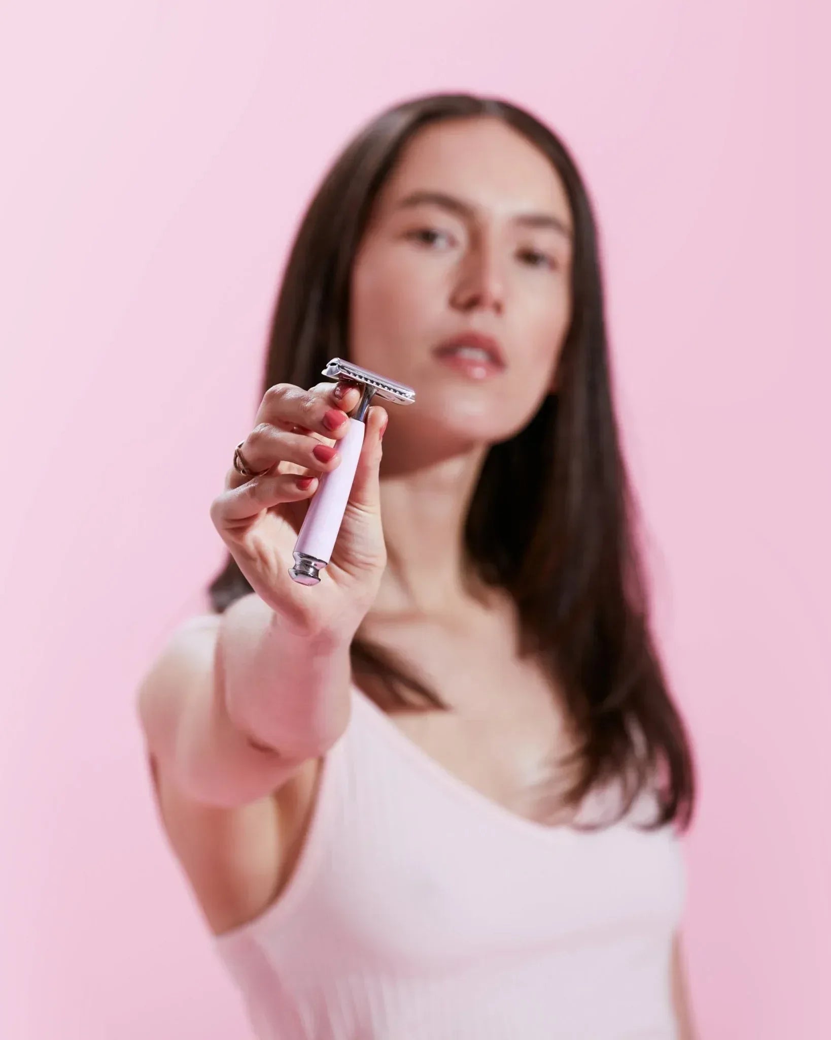 the-female-company-rasierhobel-zero-waste-gegen-rasierpickel image 2