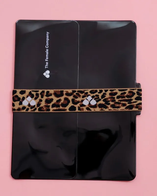 the-female-company-wetbag-black-leo-period-panty-tasche image 1