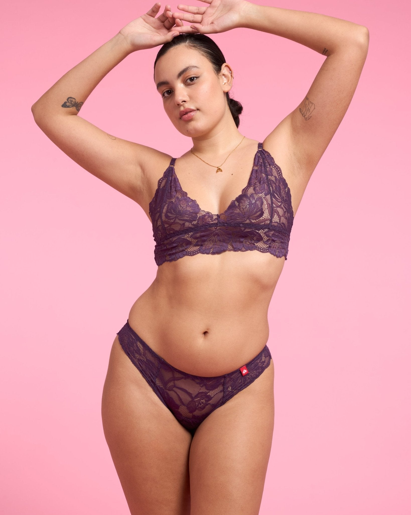 the-female-company-light-tanga-luxury-lace-periodentanga-midnight-purple image 5