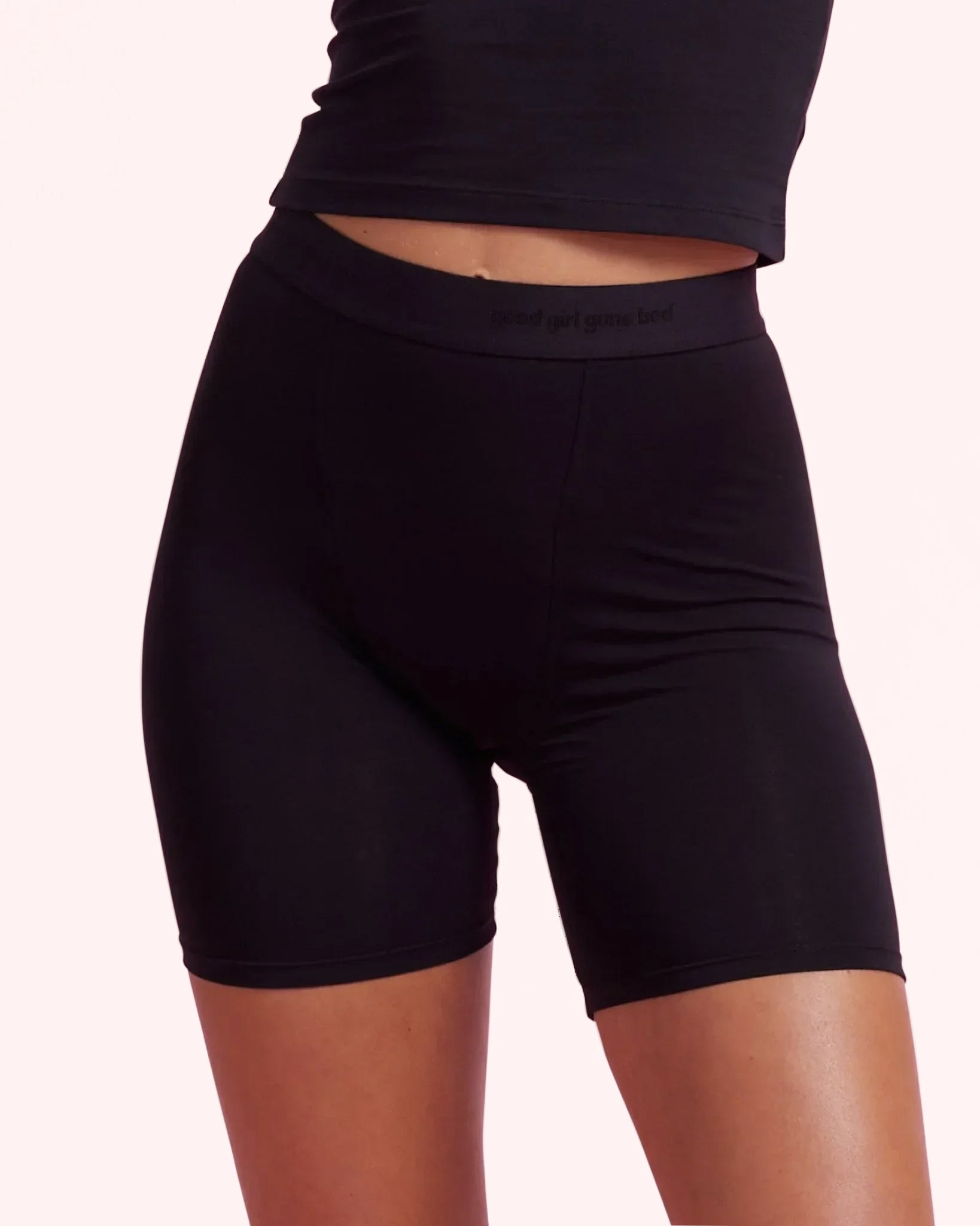 the-female-company-sleep-long-shorts-extra-strong-periodenslip-schwarz image 4