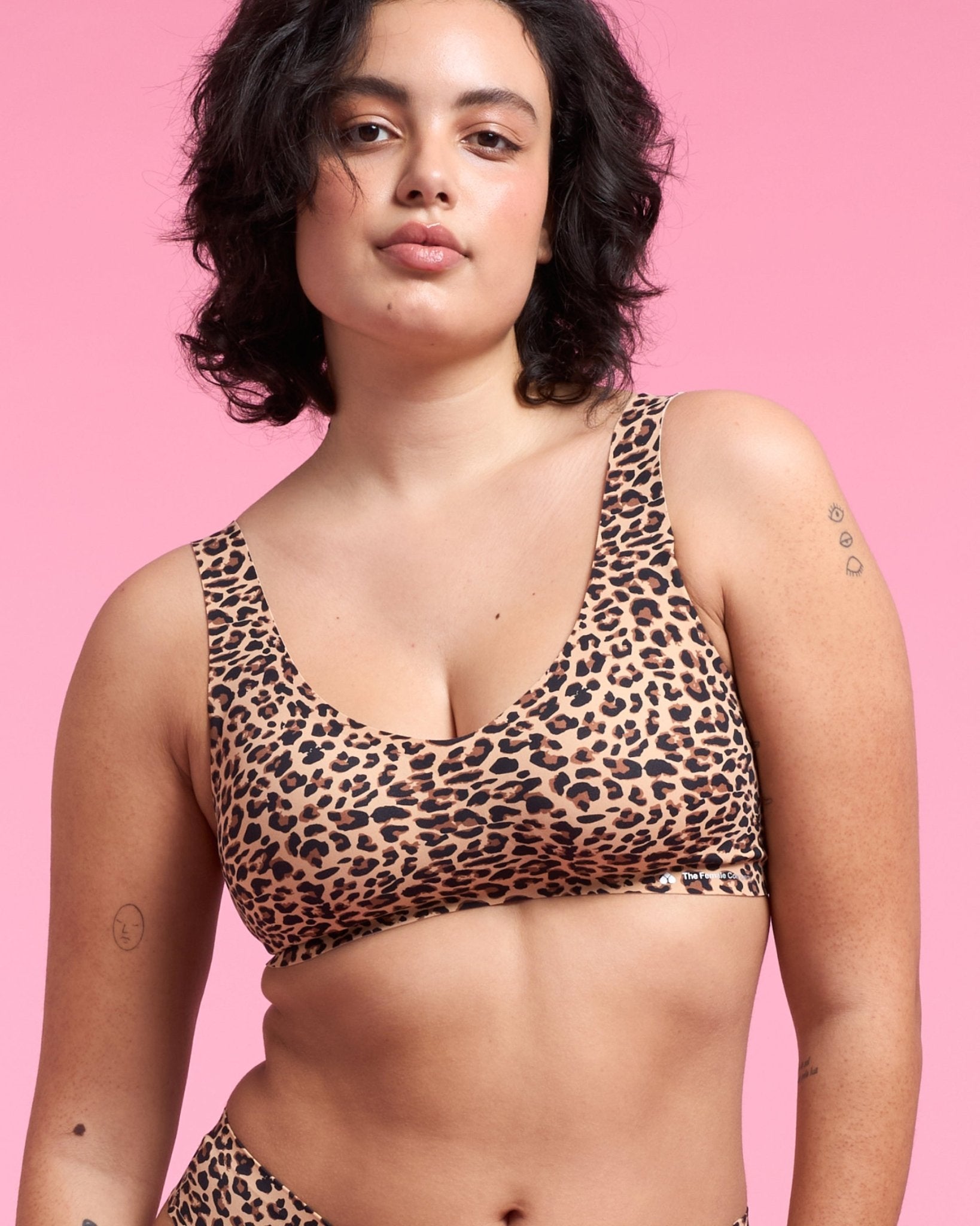 the-female-company-seamless-comfort-bralette-soft-touch-ohne-b-gel image 8