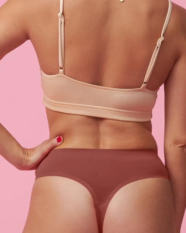 the-female-company-medium-tanga-seamless-periodenslip image 1