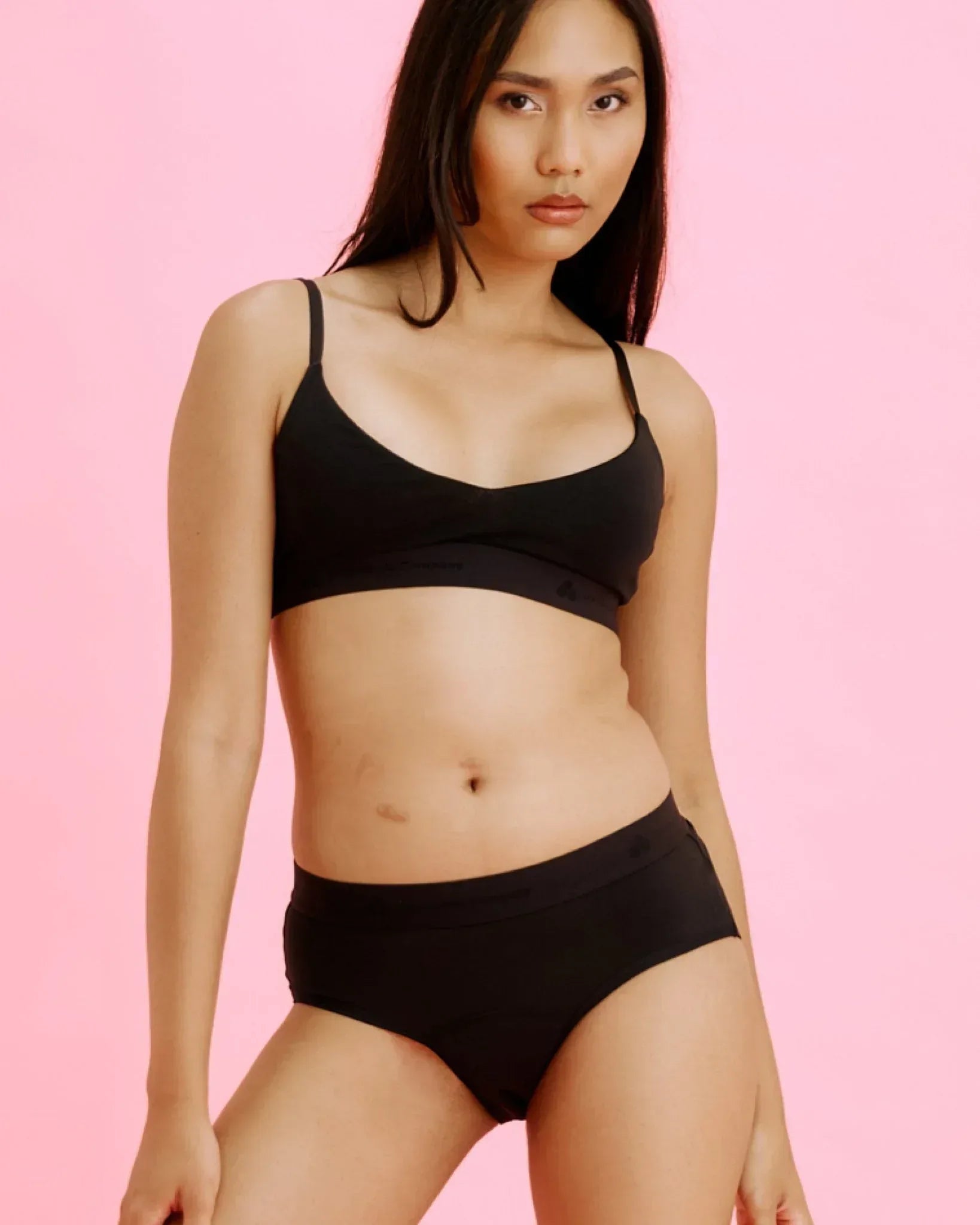 the-female-company-extra-strong-hipster-period-panty-schwarz image 5