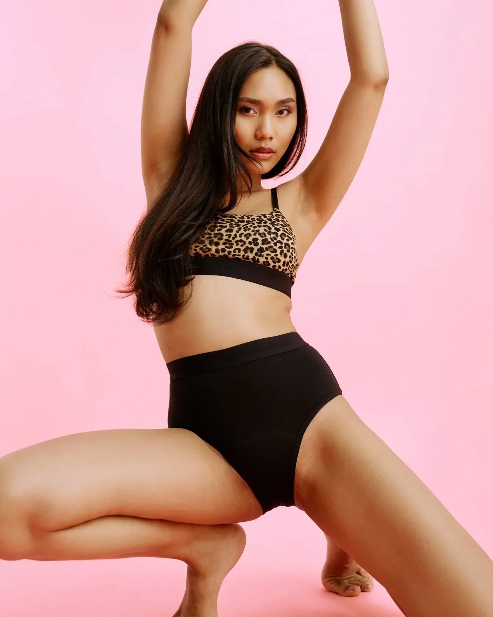 the-female-company-ultra-strong-high-waist-perioden-panty-bio-baumwolle-schwarz image 6