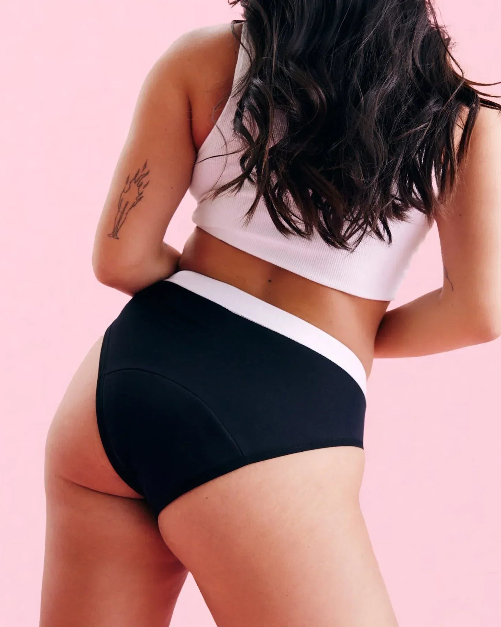 the-female-company-v-cut-period-slip-extra-strong-black image 7