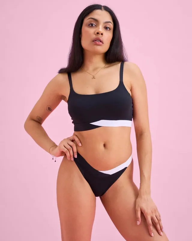 the-female-company-set-n-pples-bralette-slip-v-cut-black-white image 1