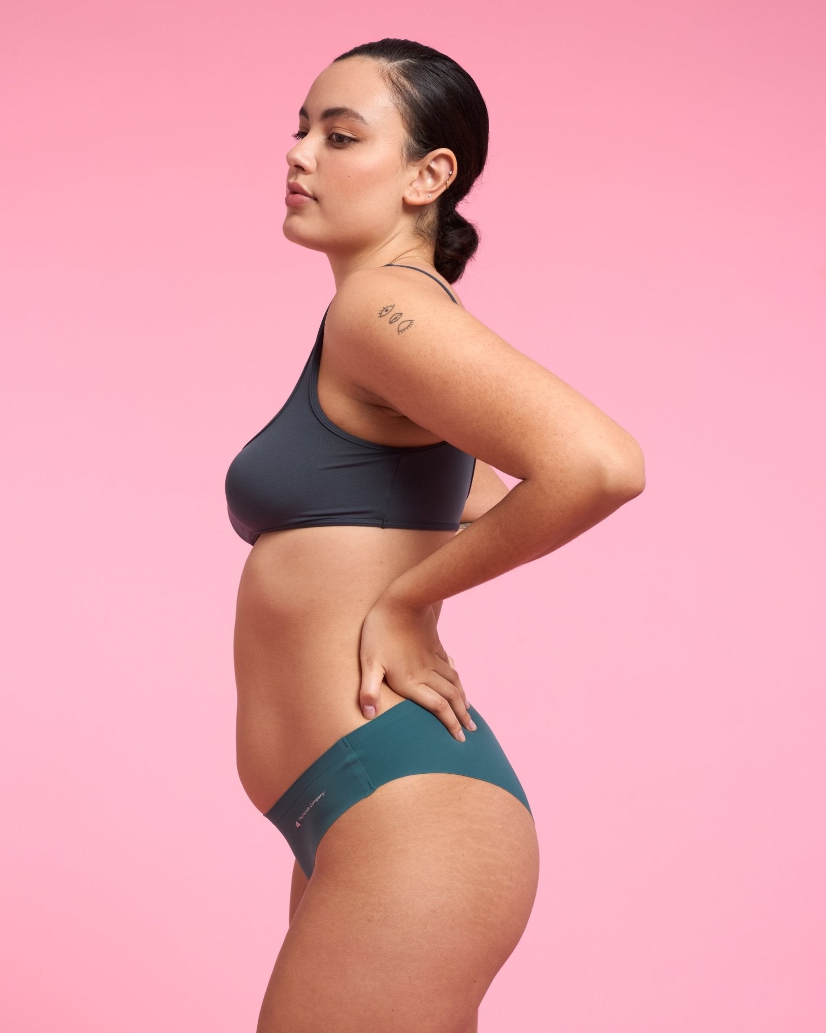 the-female-company-seamless-slip-extra-strong-nahtlose-period-panty image 5