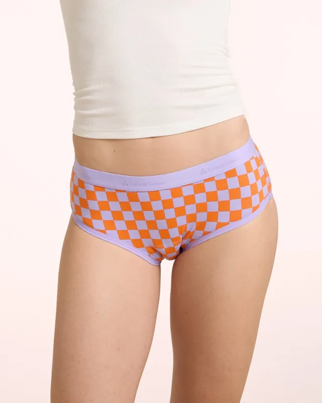 the-female-company-extra-strong-hipster-teens-periodenslip image 1