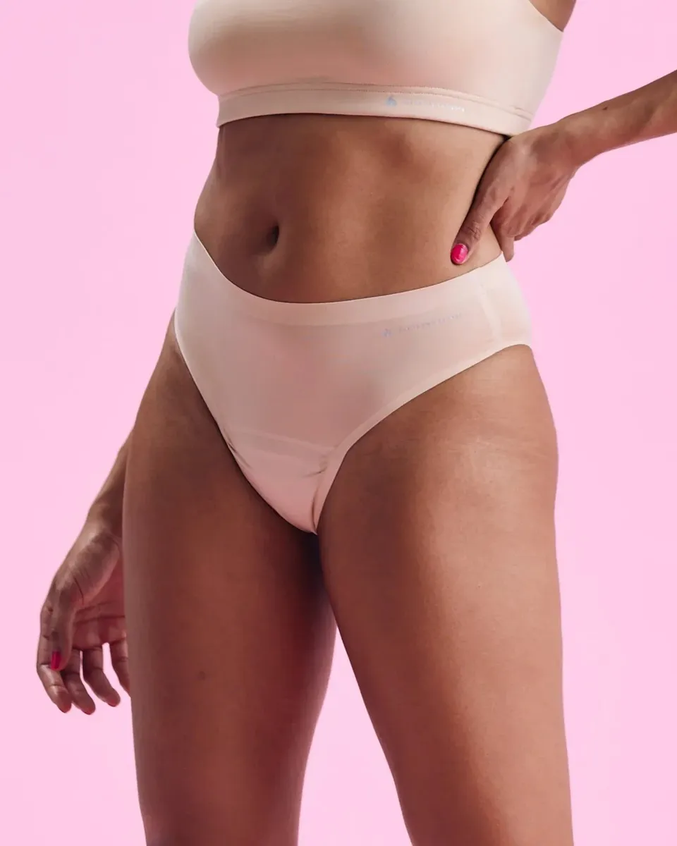 the-female-company-ultra-strong-slip-seamless-sand image 1