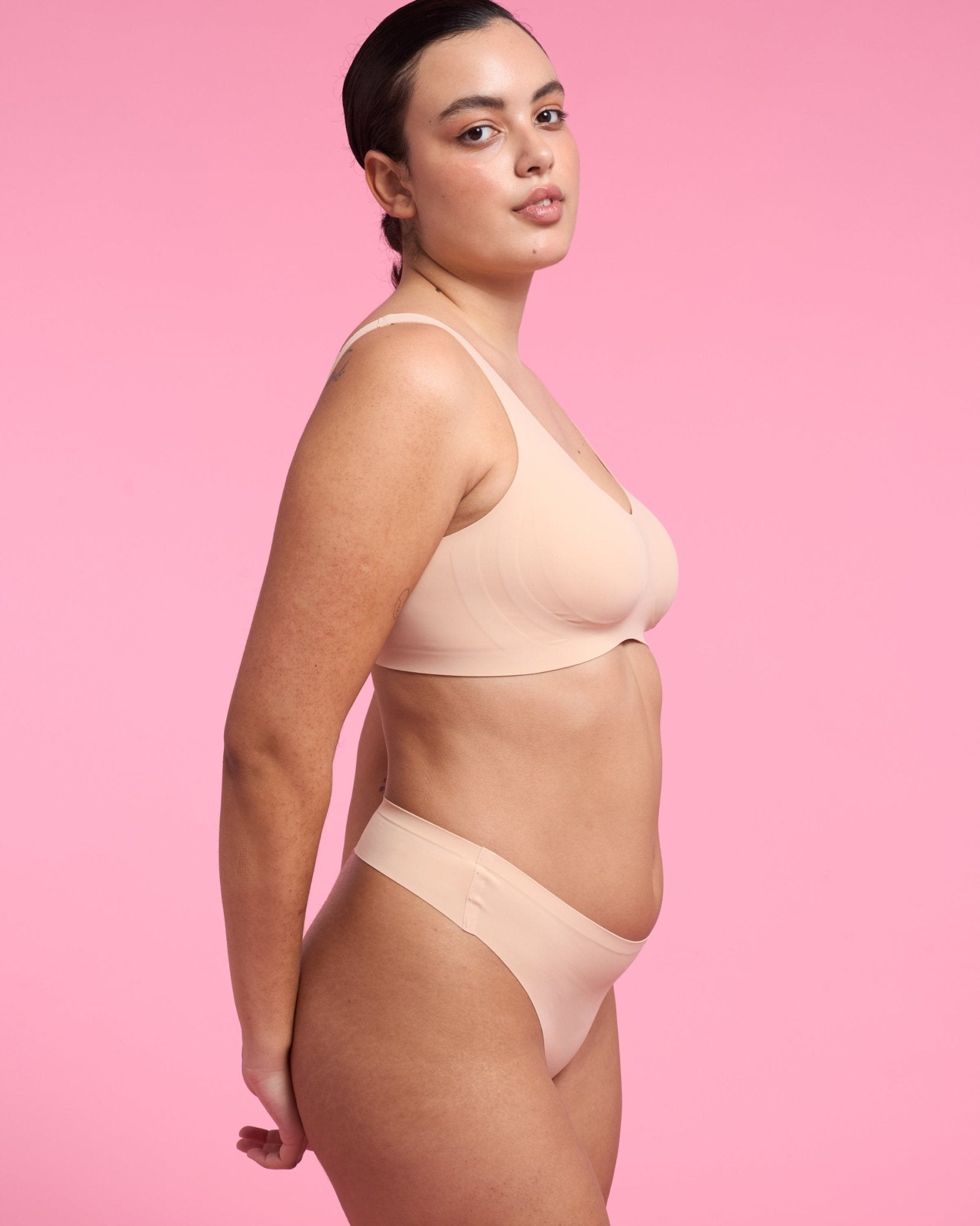 the-female-company-seamless-comfort-set-tanga-bralette image 5