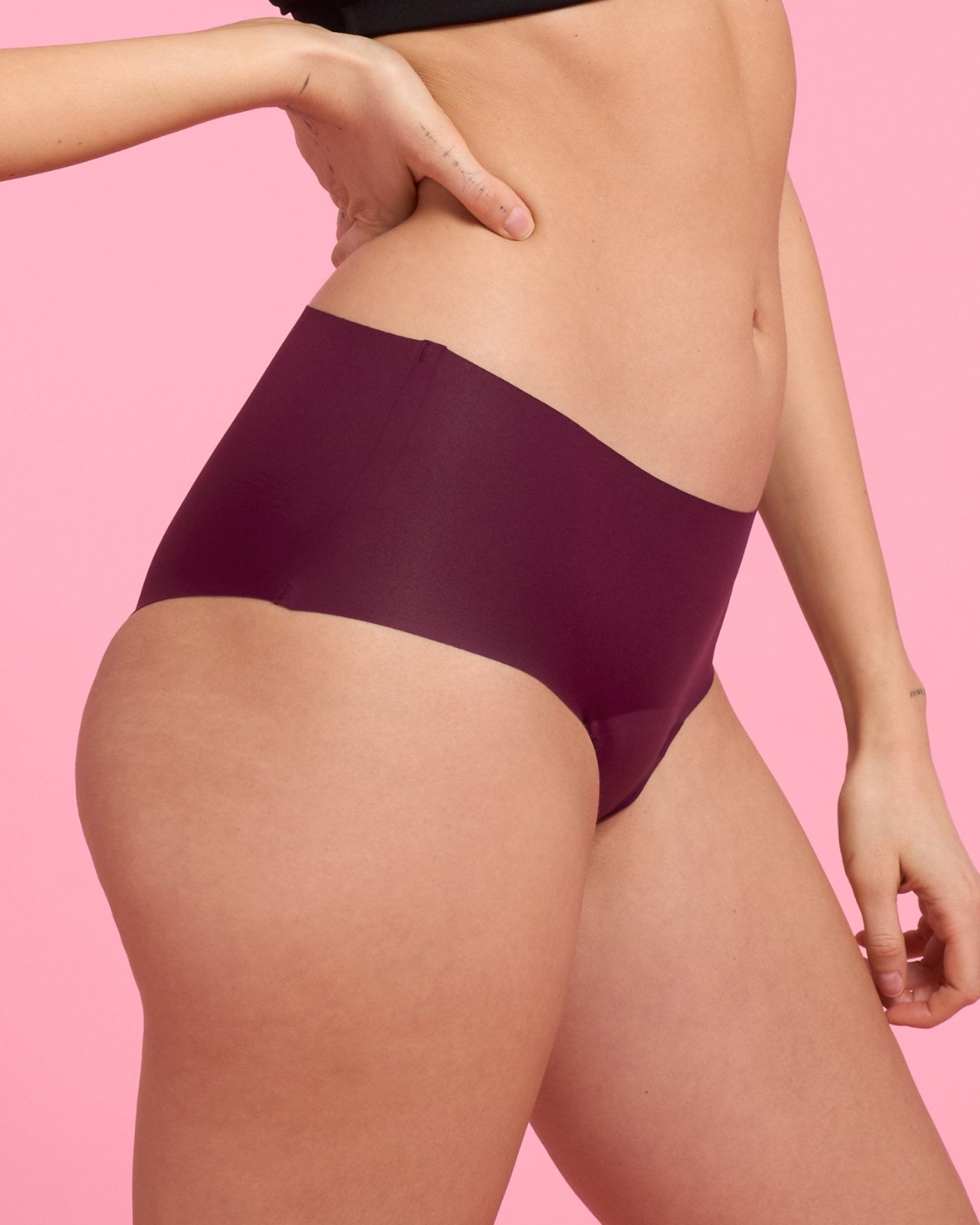 the-female-company-extra-strong-hipster-seamless-period-panty image 6