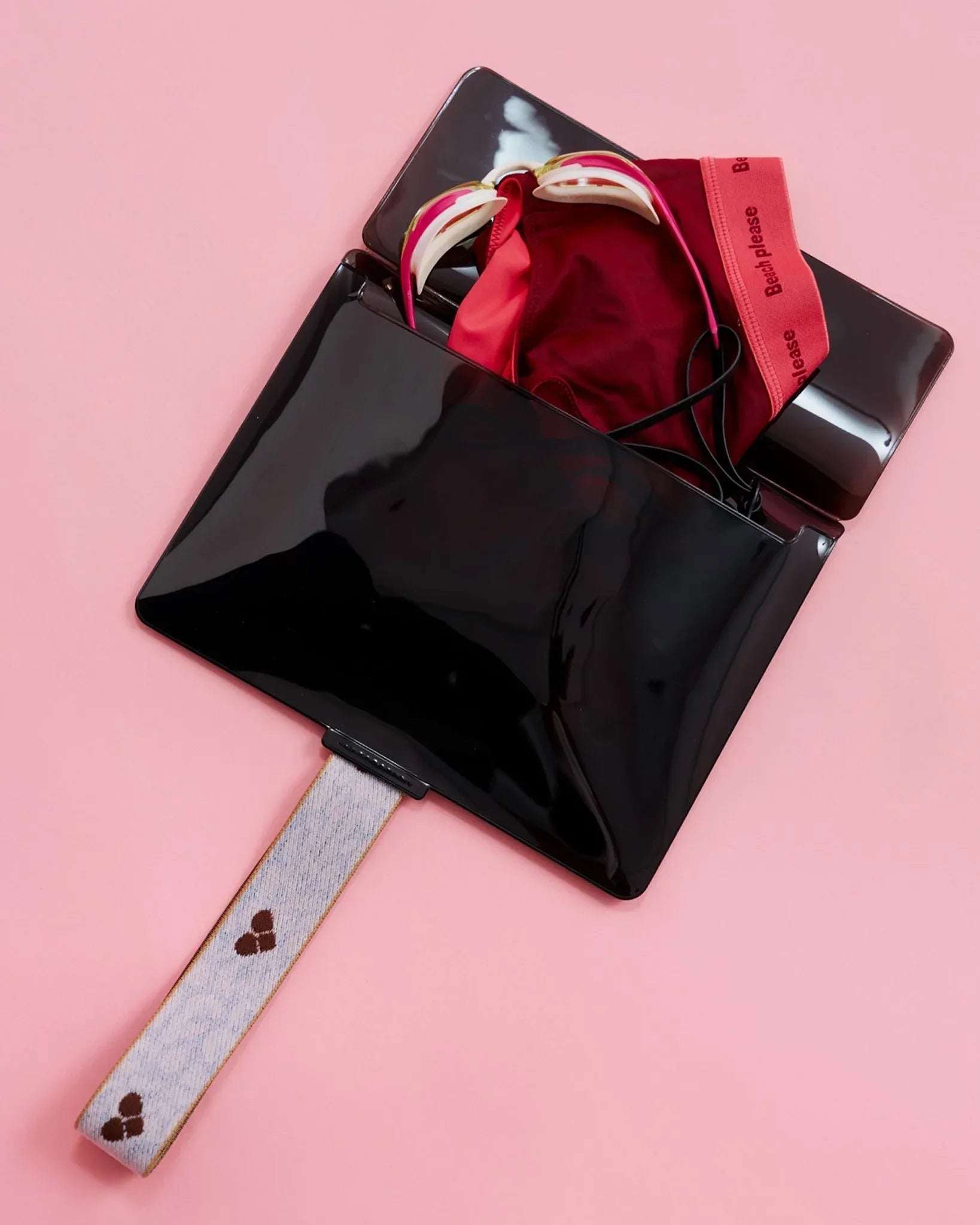 the-female-company-wetbag-black-leo-period-panty-tasche image 3